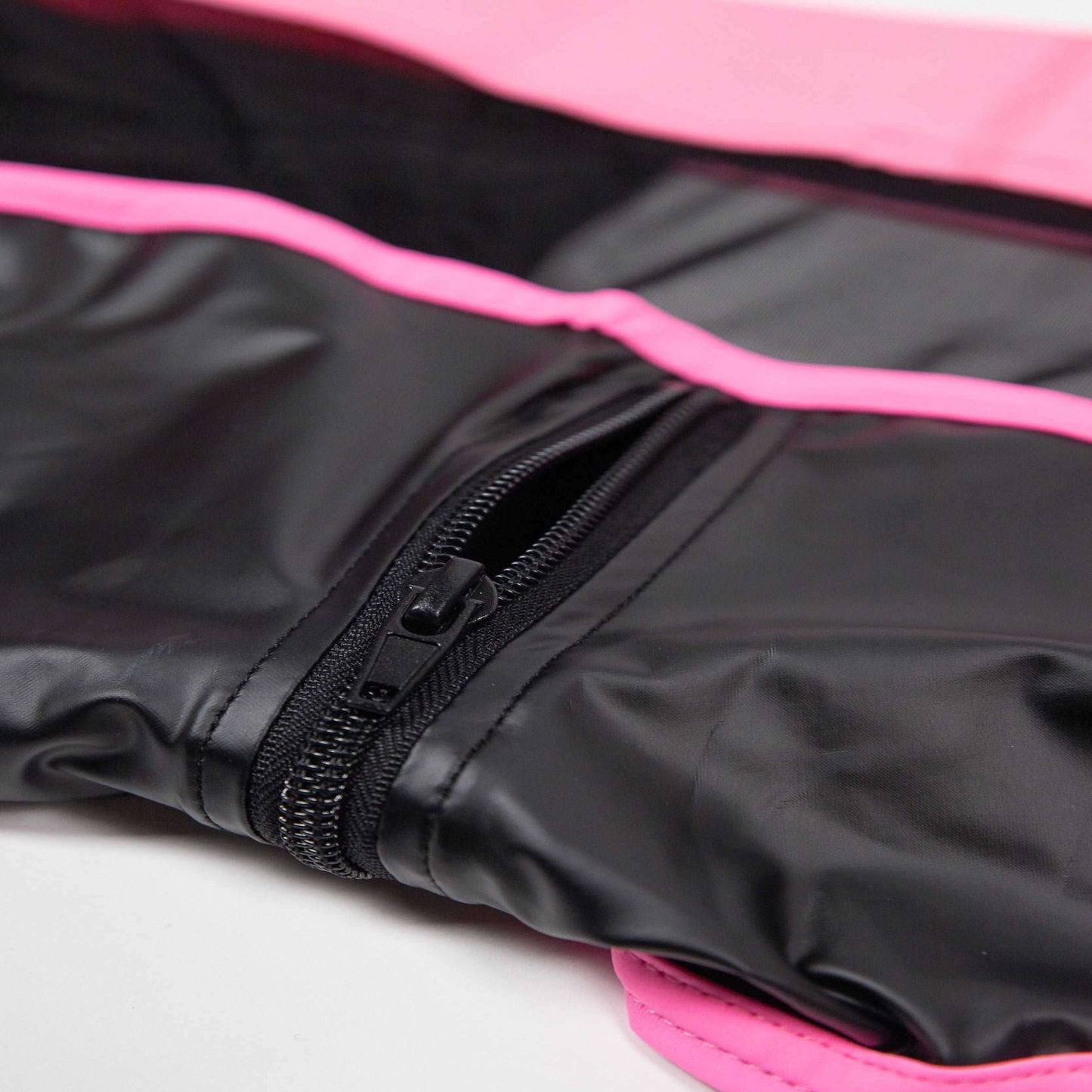Teaser Trunk in Pink rear zipper close up shot