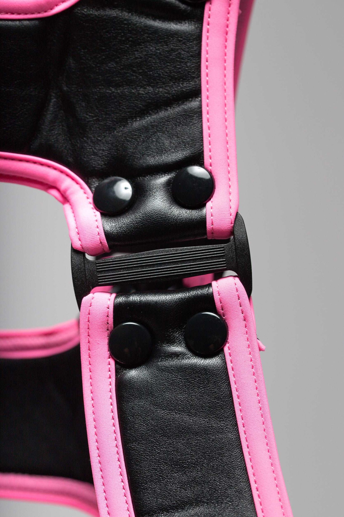 Hero Harness in Pink